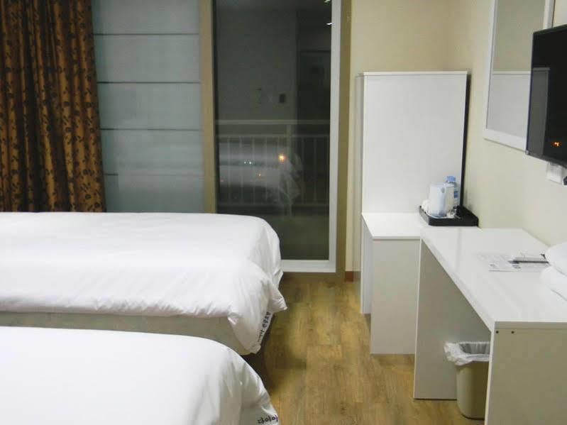 Sims Hotel 제주 외부 사진