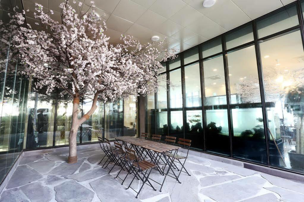 Sims Hotel 제주 외부 사진