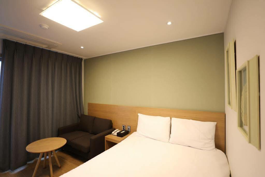 Sims Hotel 제주 외부 사진