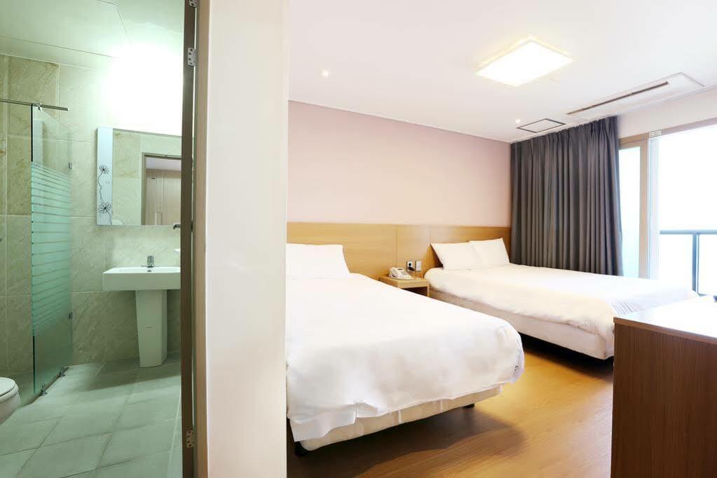 Sims Hotel 제주 외부 사진