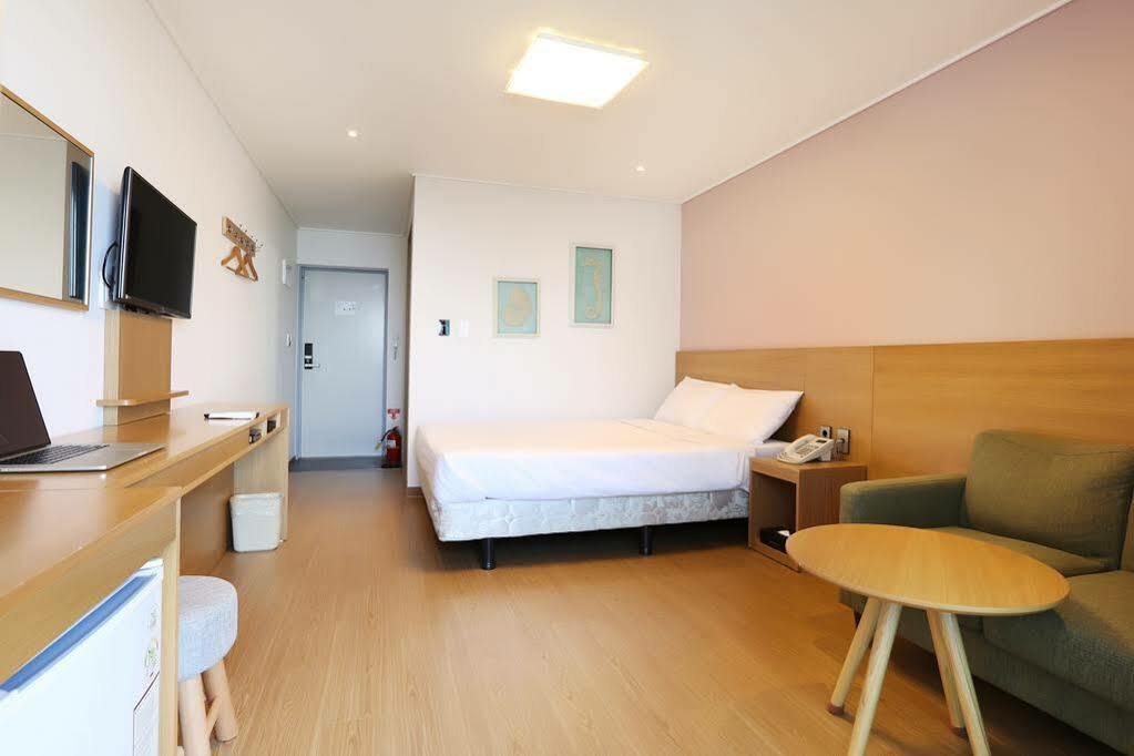 Sims Hotel 제주 외부 사진