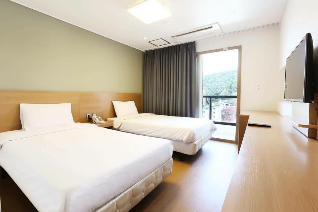 Sims Hotel 제주 외부 사진
